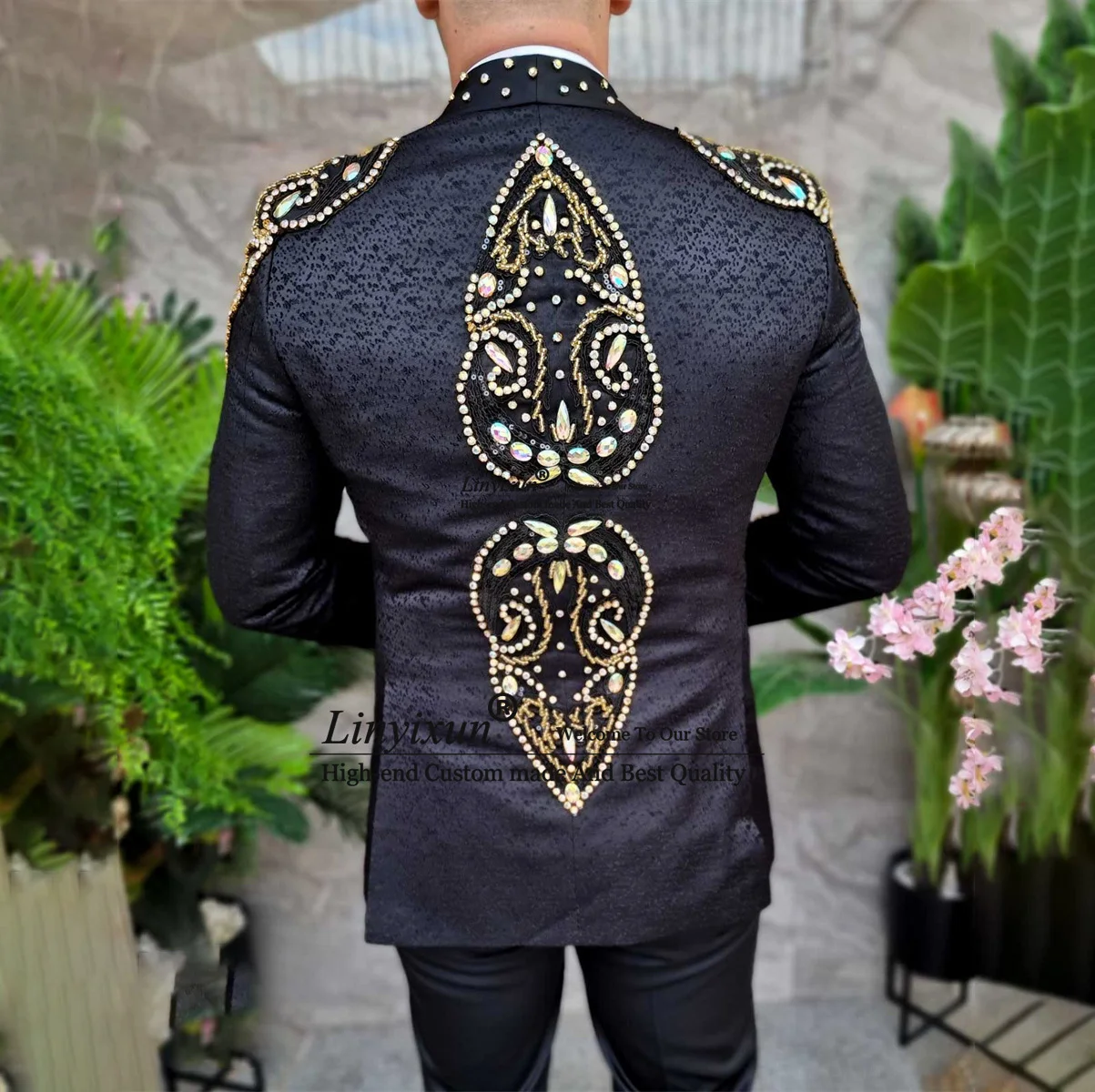Men Luxury Embroidered Ornament Tuxedos Suits Velvet Wedding Groom Dinner Prom Blazers Party Costume