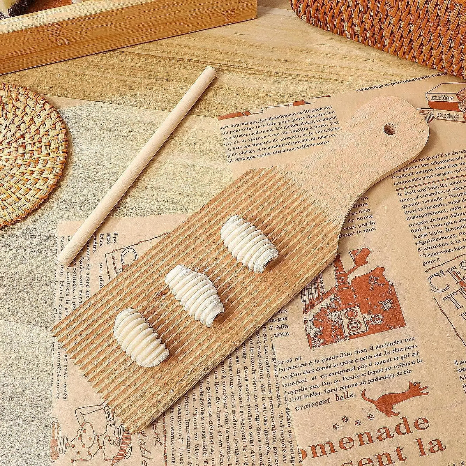 Italian Gnocchi Board Kitchen Gifts Kitchen Supplies Unique Curved Design Pasta Making Tool Accessories for Handmaking Home Italian Gnocchi Board Kitchen Gifts Kitchen Supplies Unique Curved Design Pasta Making Tool Accessories for Handmaking Home