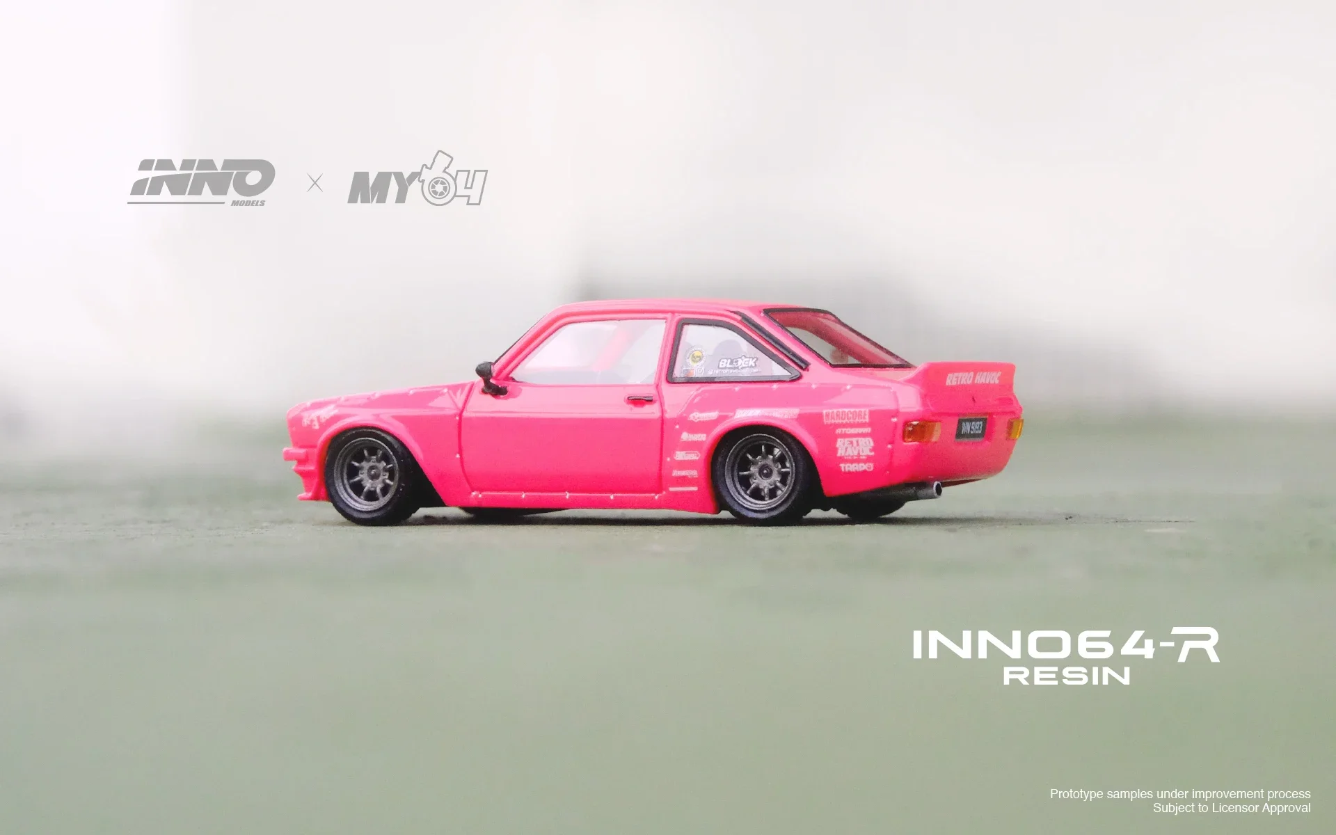 

INNO 1:64 FORD ESCORT MK2 PANDEM "EMOTION" Pink Resin Model Car