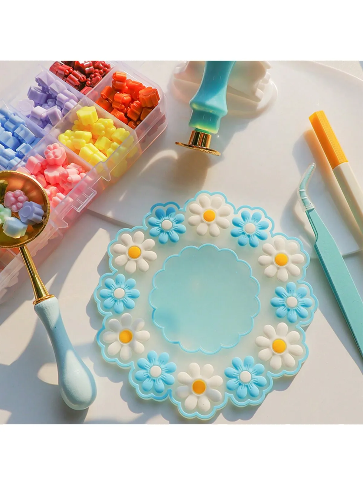 Description Picture 5 of item1 Set Of 18pcs Christmas Themed Wax Seal Stamp Set For Gift Wrapping (candle Color Random)