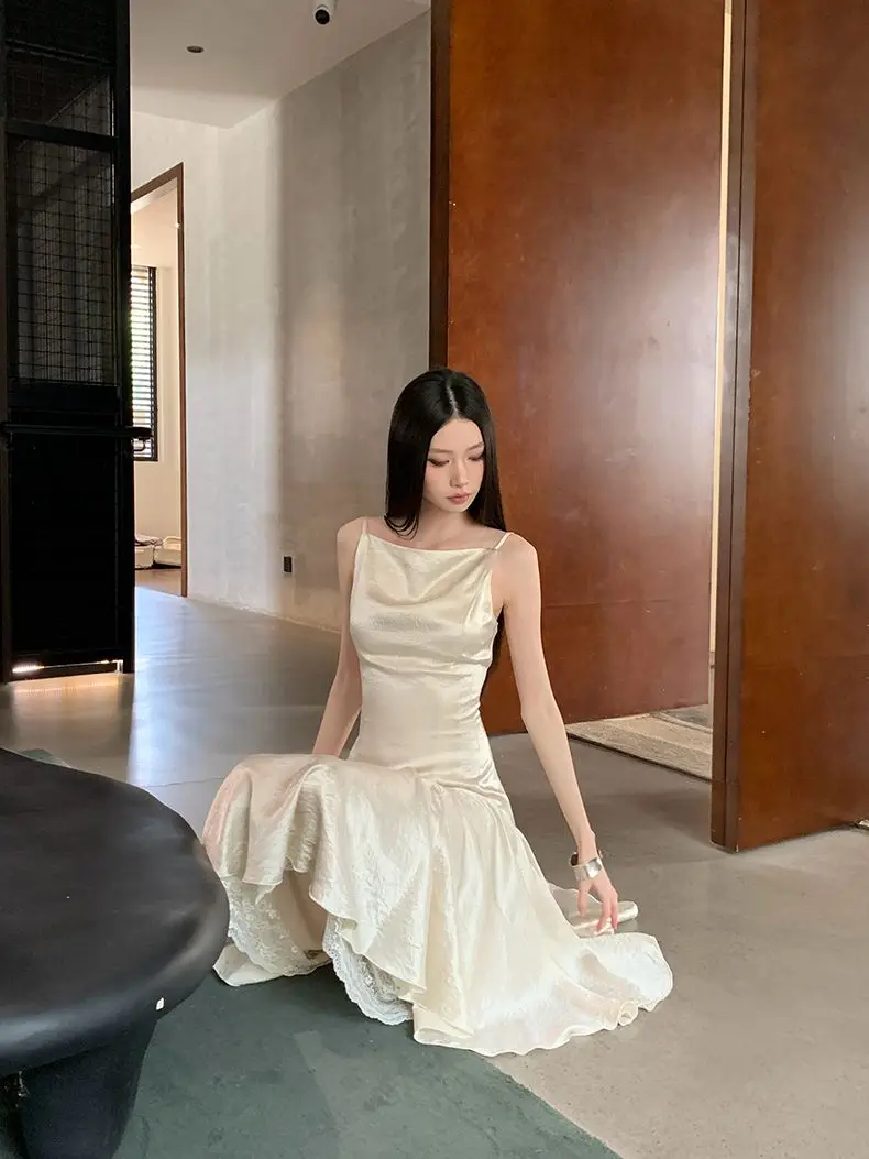 Abito Midi Elegante Francese con Pizzo Champagne, Vestito da Donna Slim Fit con Spalline Sottili in Raso Arricciato per Feste e Appuntamenti - immagine 3