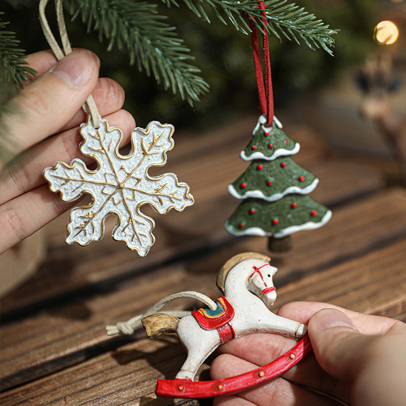 Christmas handmade painted resin snowflake pendant vintage Santa Claus star crafts heart ornaments home decoration