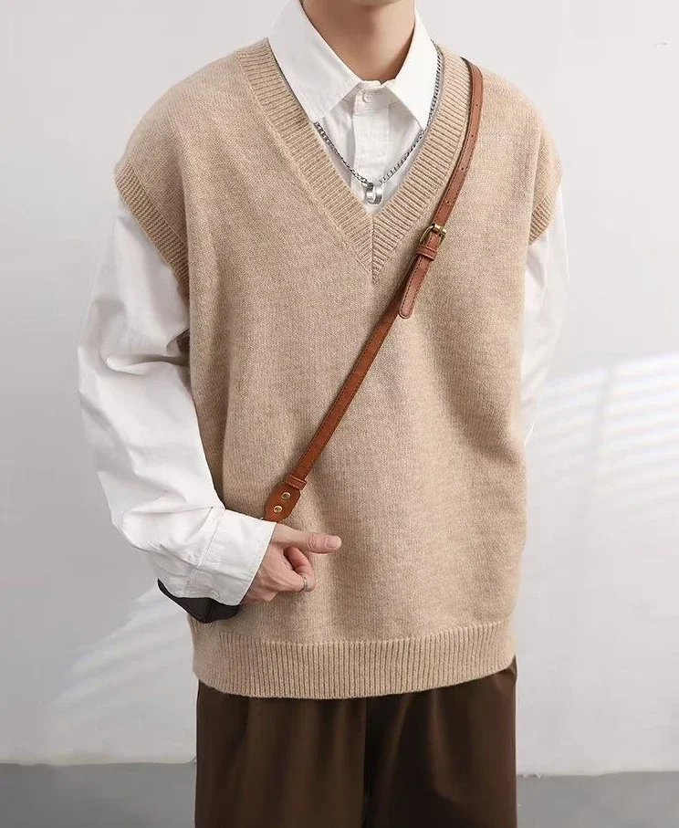 Description Picture 4 of itemKnitted Sweaters for Men V Neck Man Clothes Solid Color Waistcoat Plain Sleeveless Vest Korean 2023 Autumn Knitwears Overfit S A