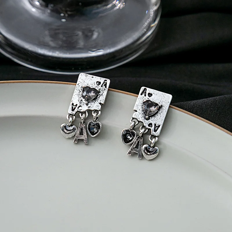 Fashion Black Crystal Tassel Heart Drop Earrings for Women Punk Vintage Metal Spade Playing Card Earrings Party Gothic Jewelry