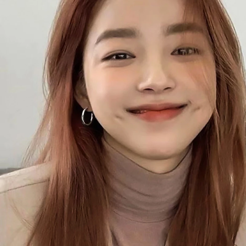 925 Sterling Silver Circle Earring Female 2023 New Explosive Niche Design Advanced Sense Element Circle Ear Buckle Ear Studs