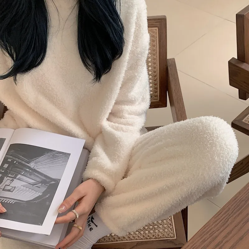 

Новинка Осень 2022, легкий роскошный модный теплый костюм, утепленная Домашняя одежда, женская одежда, эксклюзивная одежда, простой стиль