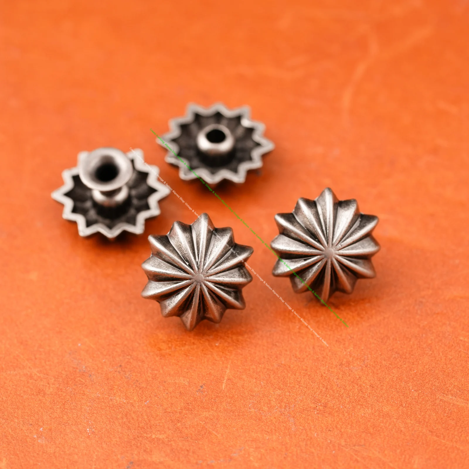 10MM 30 Stück Antik-Silber Blumen-Kürbis-Nieten Druckknöpfe Lederhandwerk Taschen Gürtel Jeans Deko Conchos