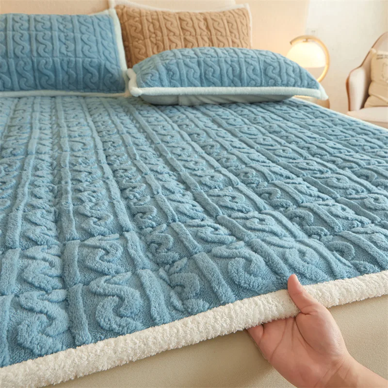 Winter Warm Velvet Quilted Bed Mat Luxury Thicken Soft Plush King Queen Size Bed Sheet Anti-slip Bedsheet No Pillowcase