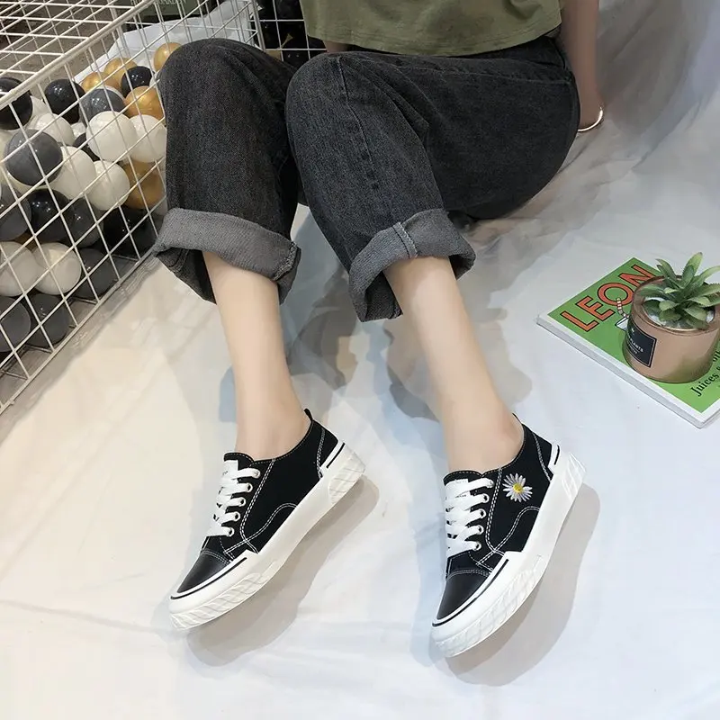 Women Canvas Shoes Fashion Sneakers Unisex New Casual Vulcanize Shoes Woman Fashion Loafers High Quality 3 Times Vulcanization