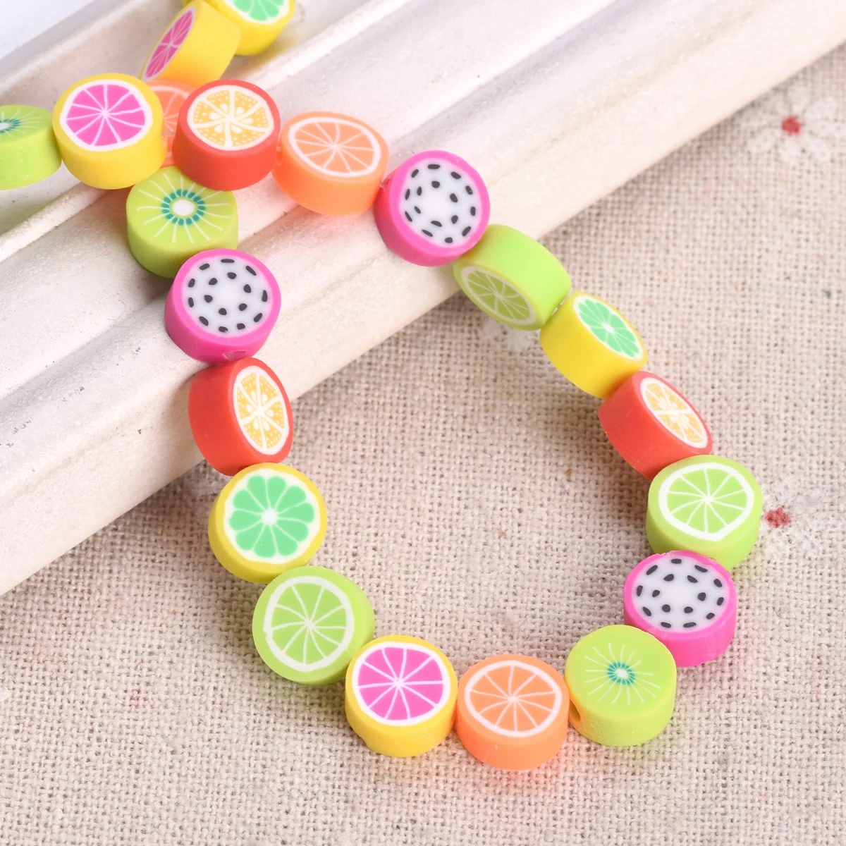 30pcs 과일 레몬 슬라이스 칩 10mm 플랫 라운드 수제 폴리머 클레이 루즈 비즈 쥬얼리 만들기 DIY 팔찌 귀걸이 만들기