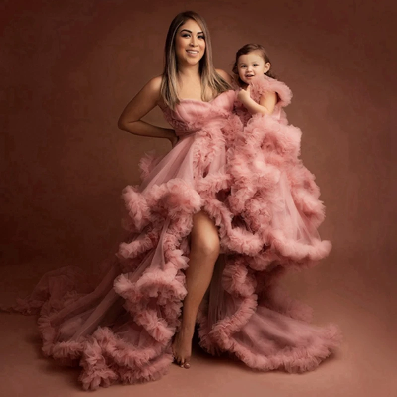 

Mother And Daughter Peach Pink Puffy Dresses Pretty Sweetheart Ruffles Tiered Prom Party Gowns Mom And Kids Photography Dress
