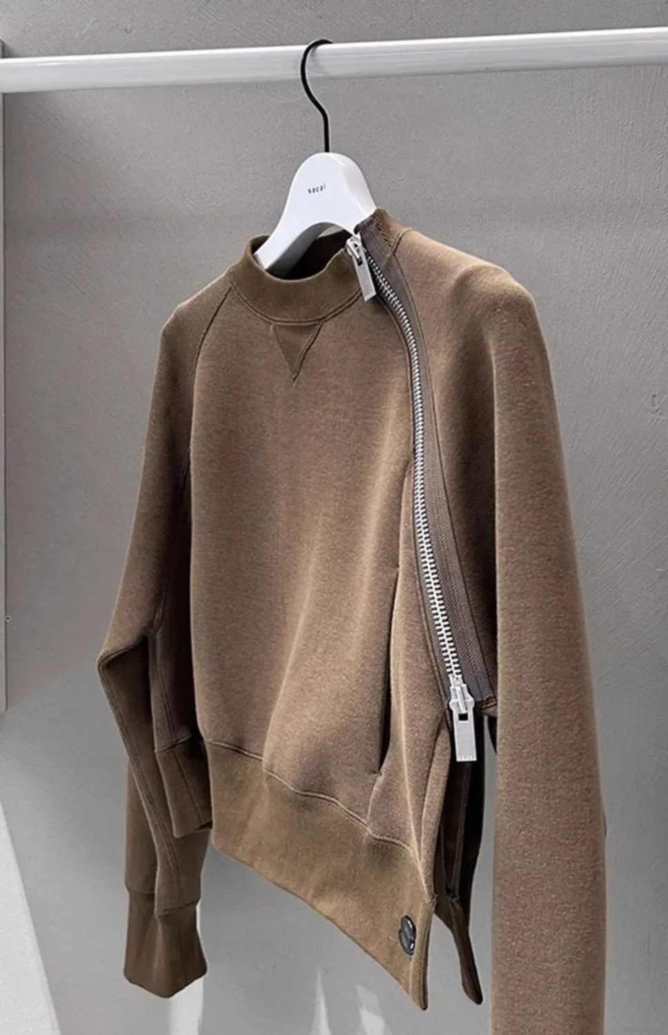 Fashion Design Sense Sweater for Women's 2023 New Autumn Fashion Coffee Long Sleeve Zipper Top  tops