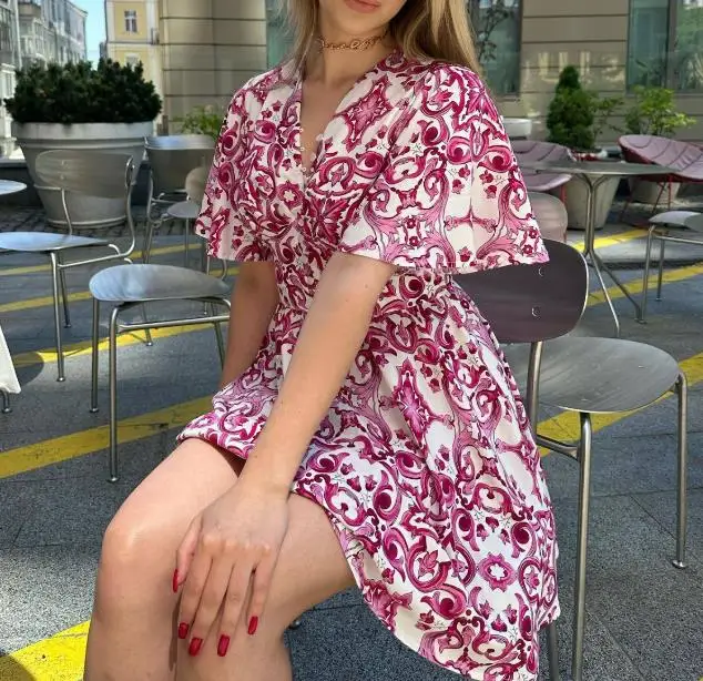 Рисунок 2 - Женское Повседневное платье средней длины