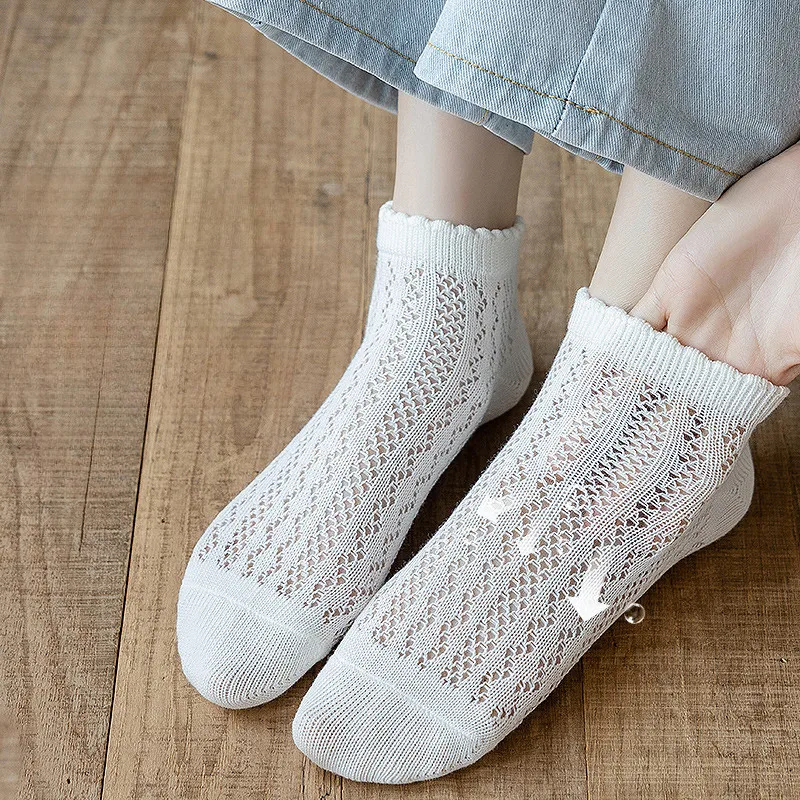 Chic White Lace Ankle Socks - Lightweight, Breathable & Stylish Summer Design