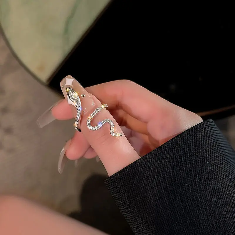 Hot Selling Micro Inlaid Zircon Wrapped Snake Ring For Female Niche Design Fashionable And Personalized Index Finger Ring