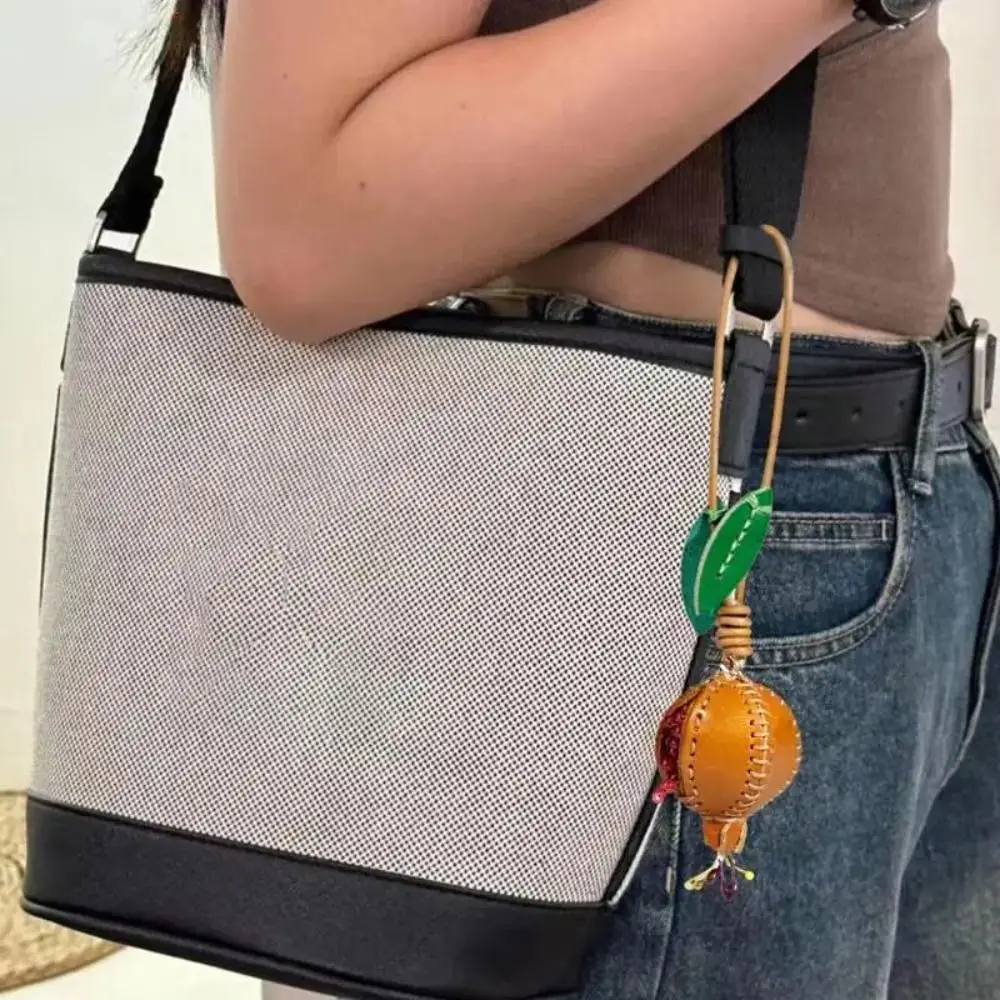 Cute Hanger Pomegranate Fruit Pendant Handmade Car Keyring Leather Keychain Creative Fashion Bag Pendant Accessories Women Girls