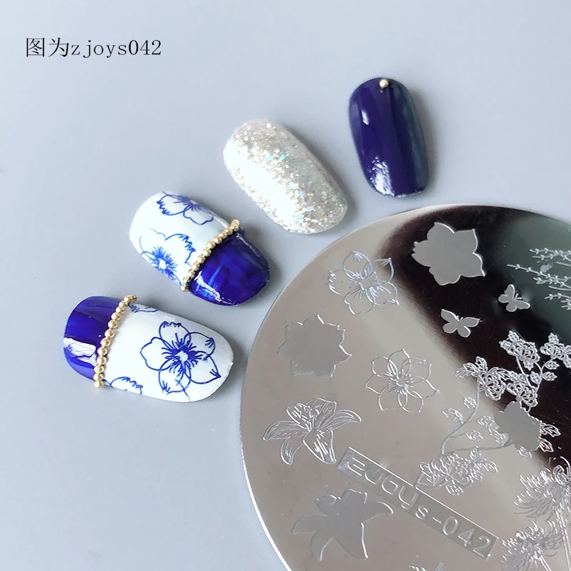 5.6cm Round Christmas Nail Stamping Plates Snowflake/Star/Leaf Stamping For Nail Stencils Printing Template Stamp Nail Art Tools 6