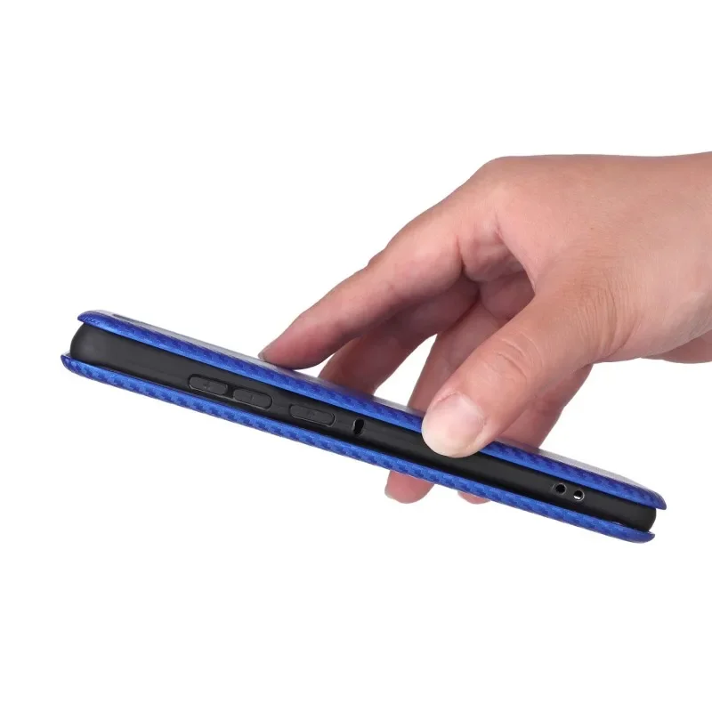 Sleek Magnetic Closure Carbon Fiber Leather Wallet Case