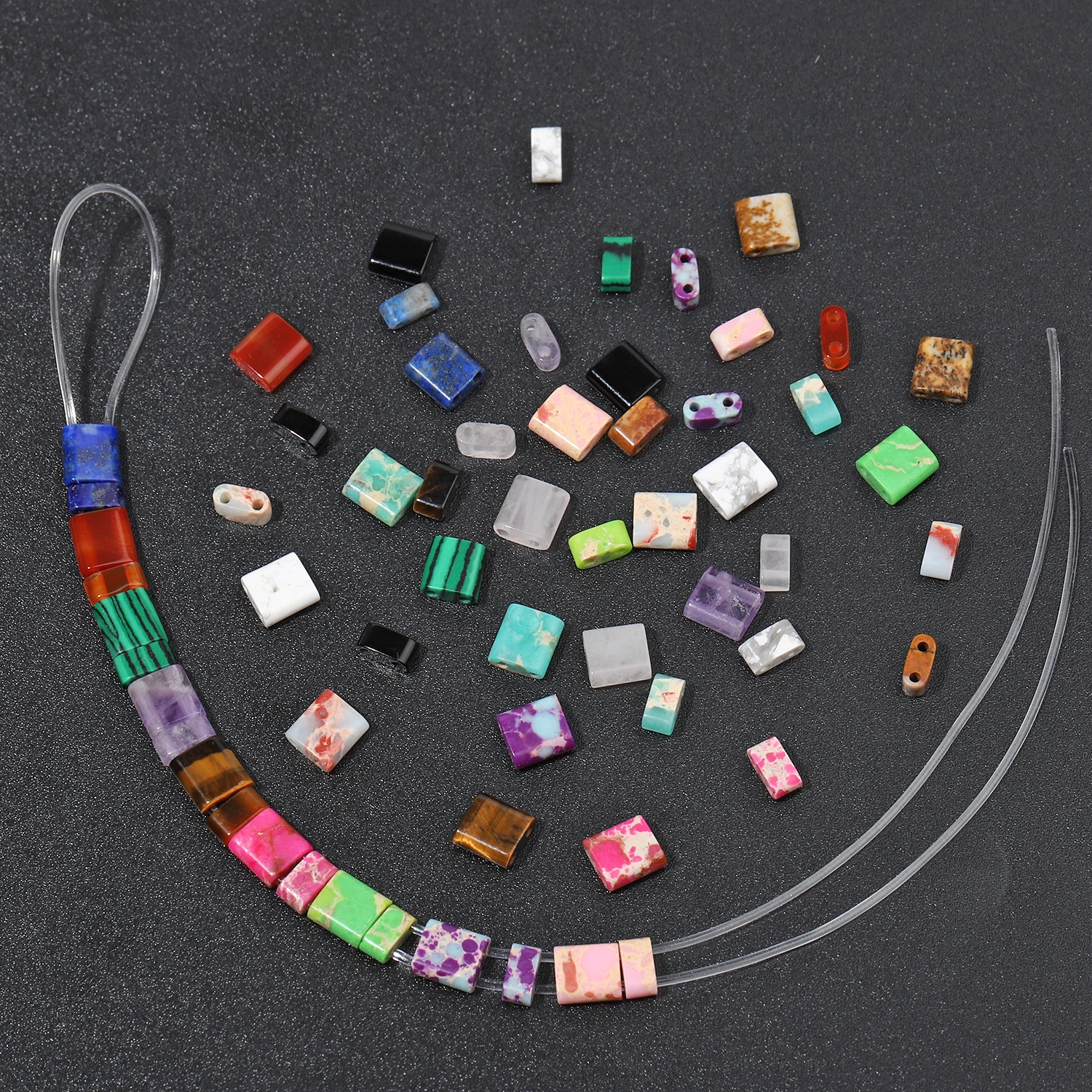 

2.5/5mm Natural Two Holes Stone Beads Cube Flat Square Amethyst Agate Double pore Beads for Jewelry Making DIY Bracelets Crafts