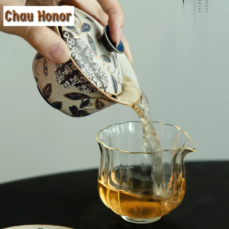 Boutique Blue And White Flint Red Gaiwan Handmade Gold Drawing Entwined Lotus Covered Bowl Tea Making Tea Bowl Kung Fu Teaset