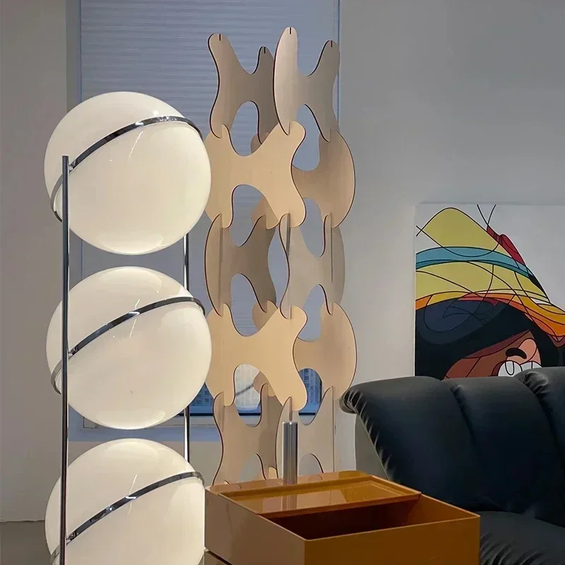 Creative Desk Lamp LED Chrome Metal White Acrylic Ball Lights Modern Art Decor LivingRoom Study Home Lighting Floor Lamp