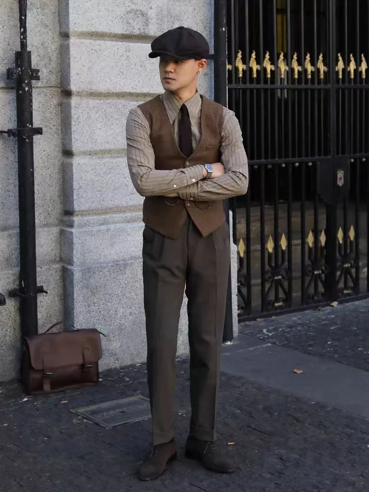 Elegante braune einreihige Woll-Tweed-Hochzeitsanzugweste im britischen Vintage-Stil mit Fischgrätenmuster und Fischgrätenmuster – Detail 4