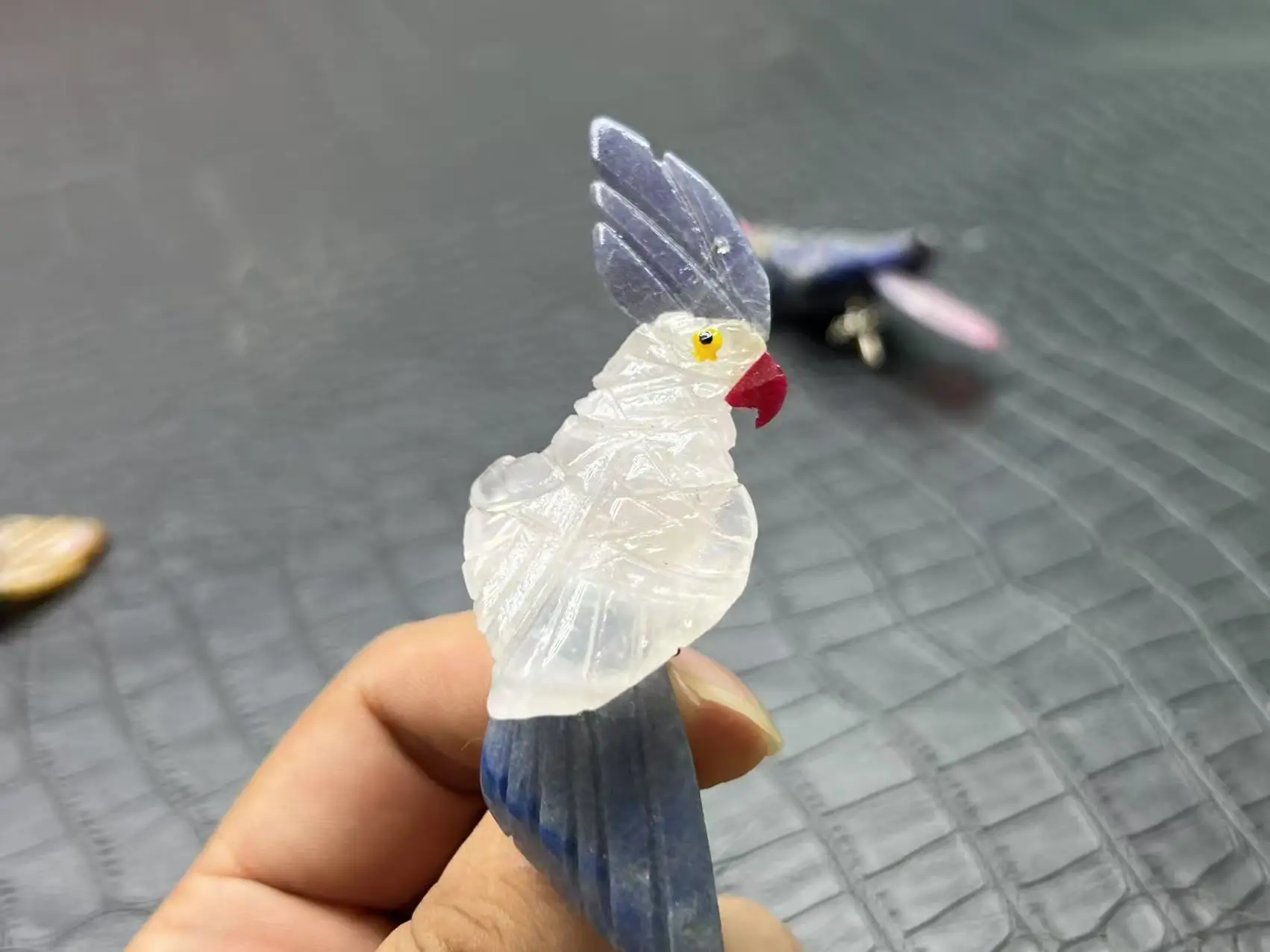 天然石　オウム　置物 bird10_7.jpg