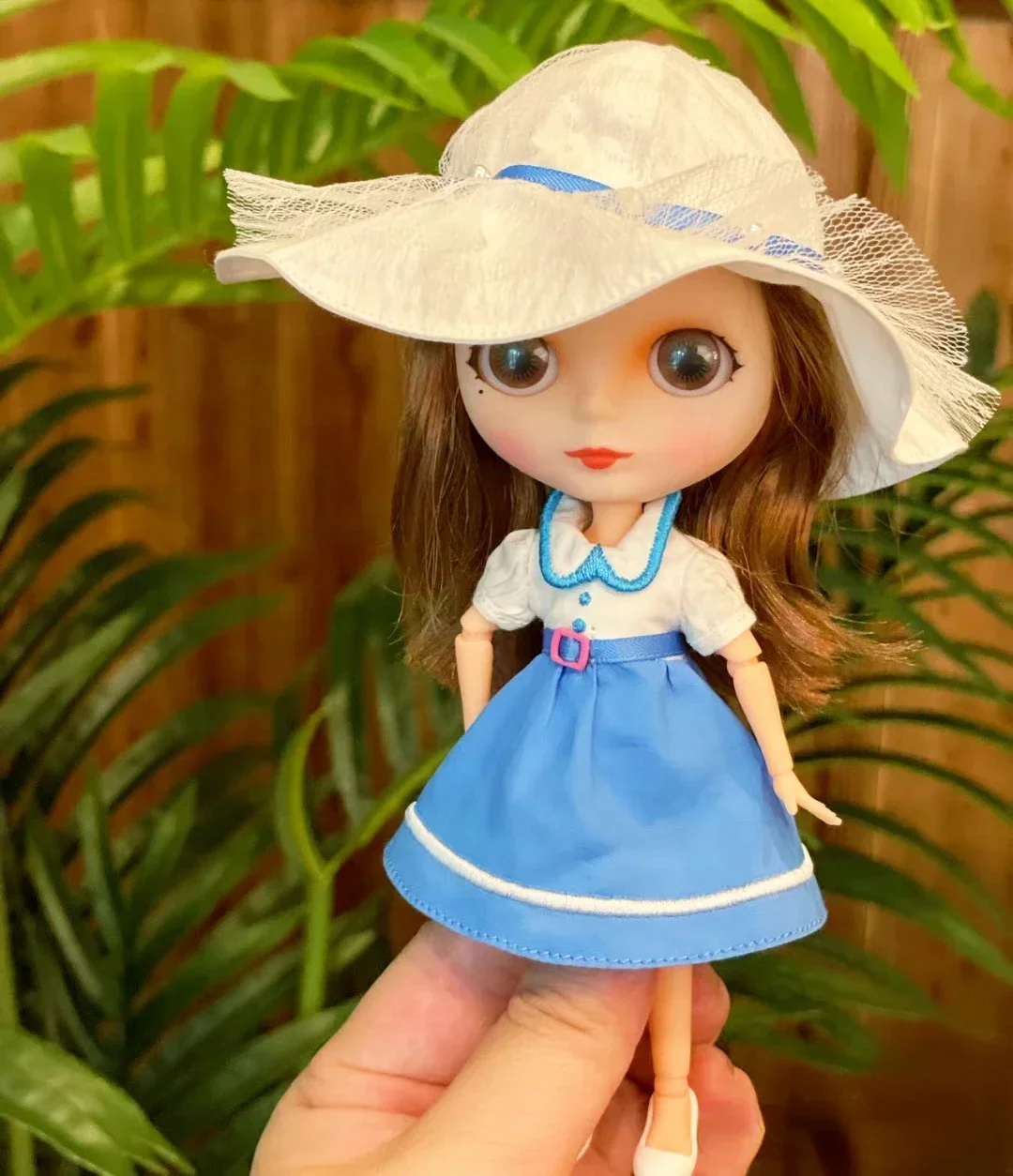 

Molly Blyth French Model Leisure Vacation Fashion Retro BJD Cute Figure Doll Blue Skirt Bag Fullset Joint Body Toys Girl Gift