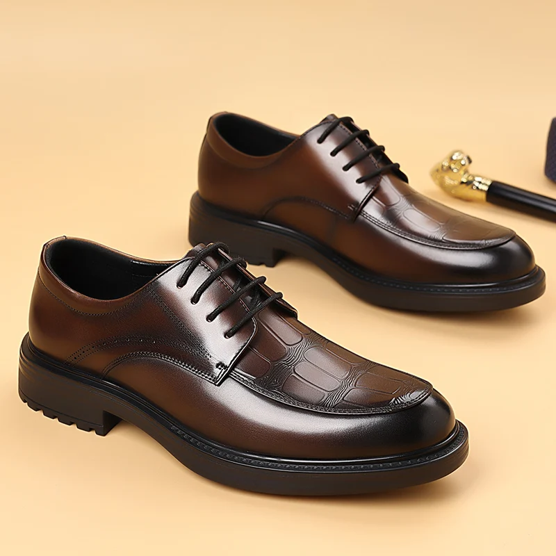 أحذية مكتب أكسفورد للرجال على الموضة عالية الجودة كاجوال من الجلد بمقدمة مستديرة مصممة للأعمال أحذية مشي خارجية