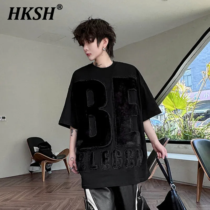 

HKSH Spring Summer New Men's Tide Tees Round Neck 3D Letter Flocking Decoration Short Sleeve T-shirt Fashion Chic Cotton HK1034