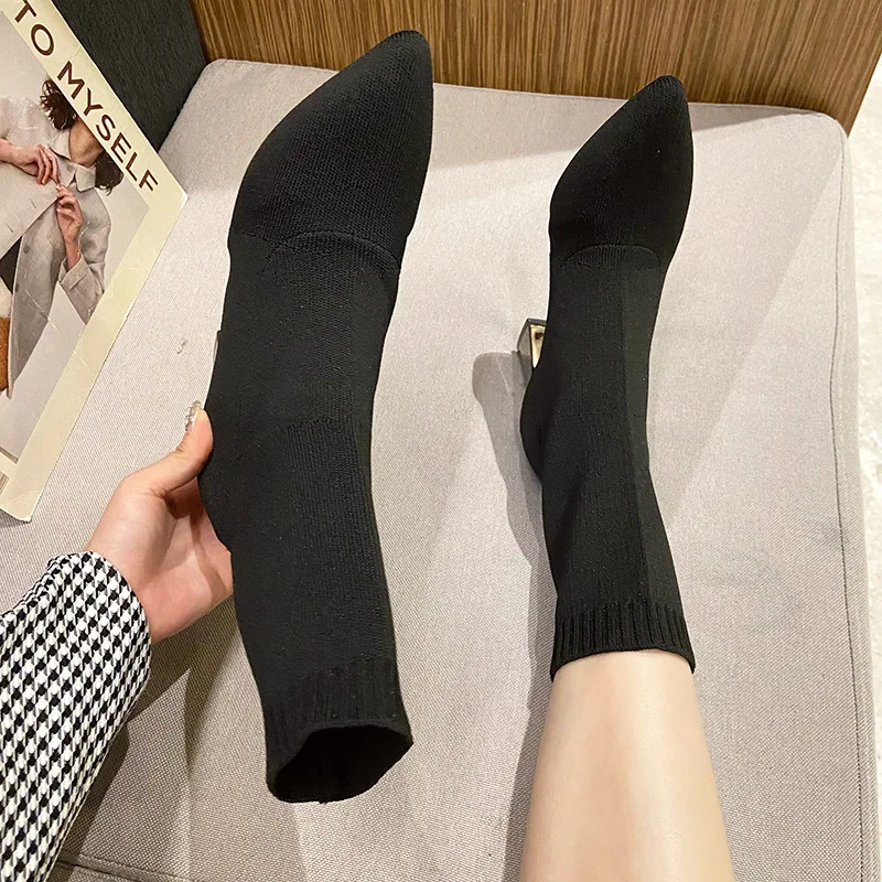 2025 New Women's Pointed Fashion Slim Socks and Boots Casual Fashion Thick High Heel Socks and Boots
