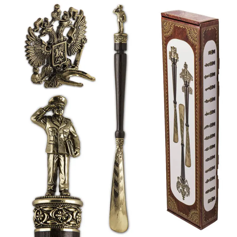 Рисунок 2 - Ложка для обуви «Полковник» (48