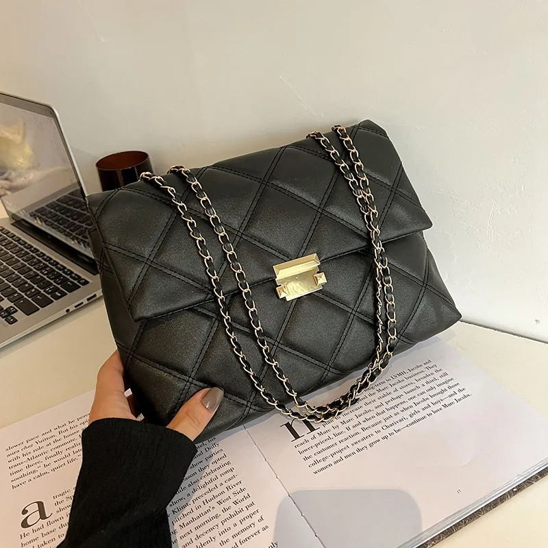 Balenciaga Medium Crush chain-strap Quilted Shoulder Bag - Farfetch