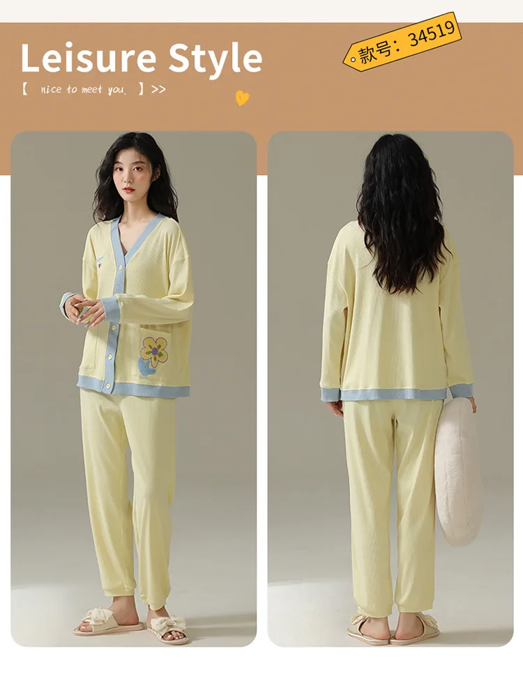 Women`s Pajamas Set