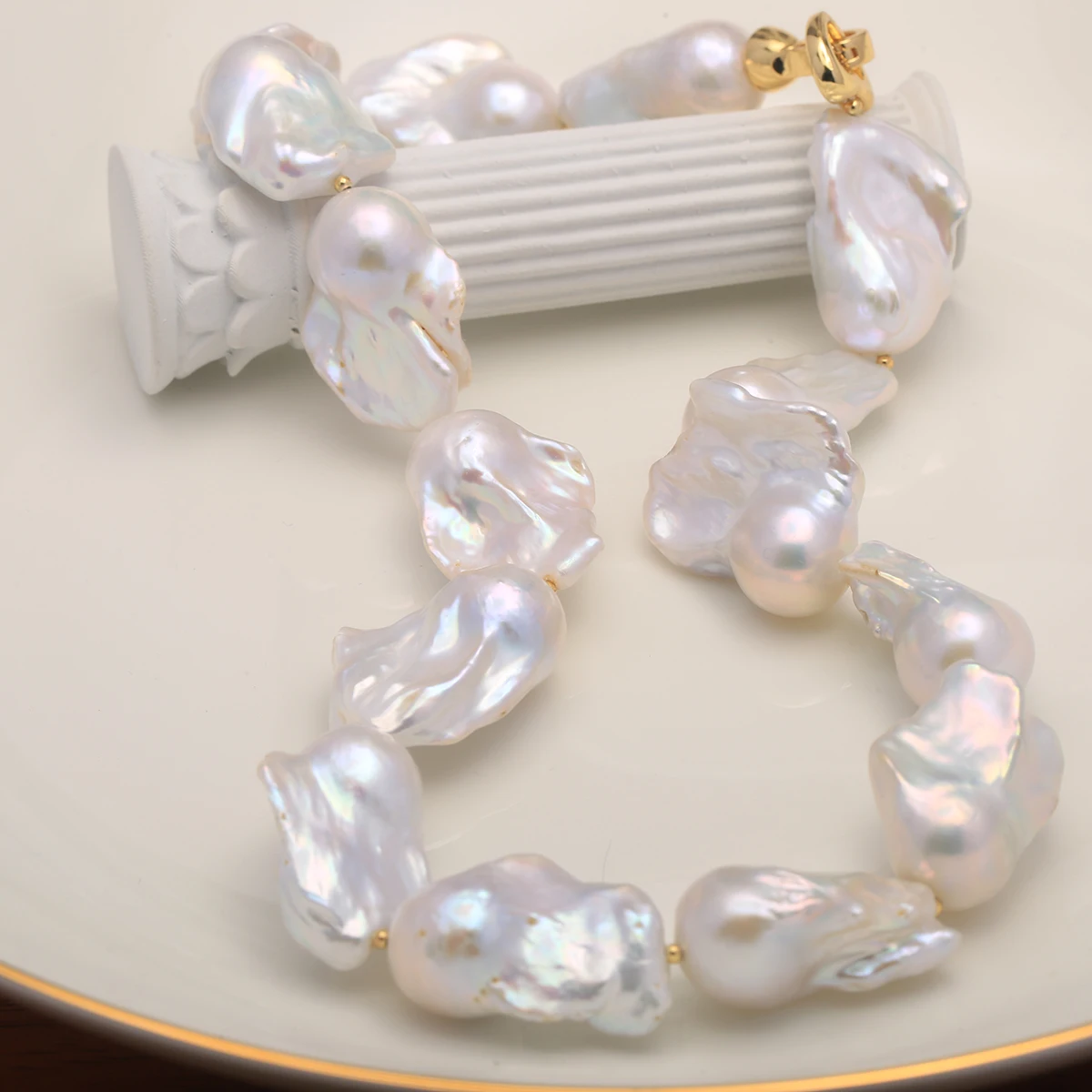 High Quality Real natural freshwater Large Baroque pearl