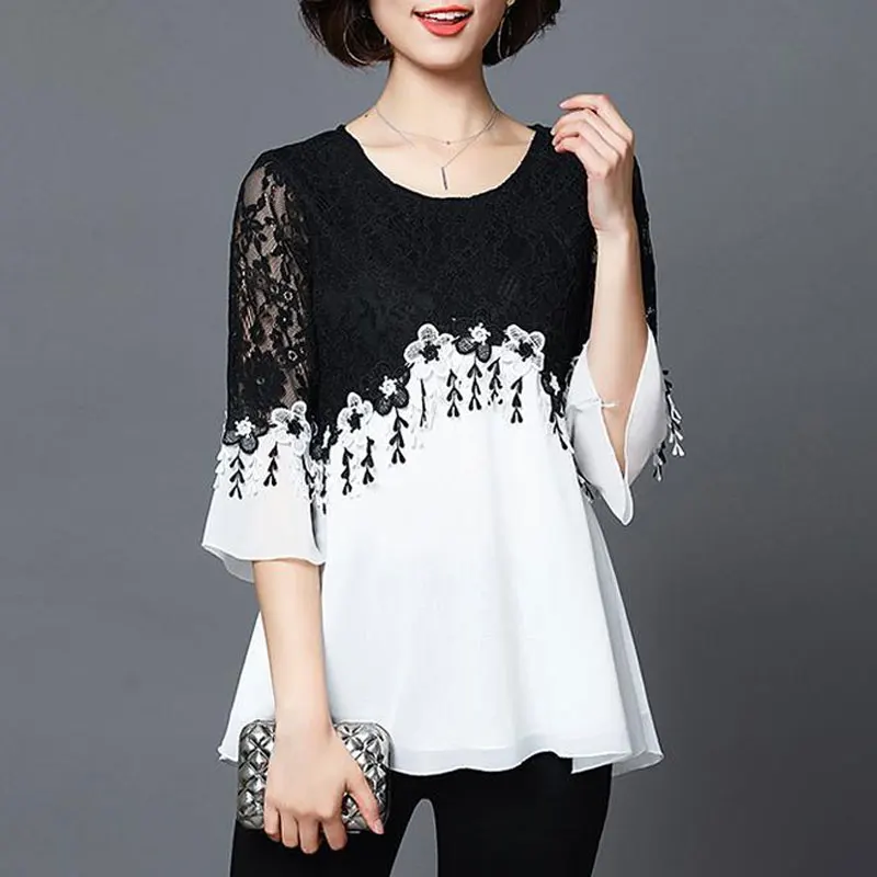 Sweet Lace Patchwork Blouse Fashion Floral Patch Designs Summer Casual Half Sleeve Female Clothing Loose Korean Round Neck Shirt