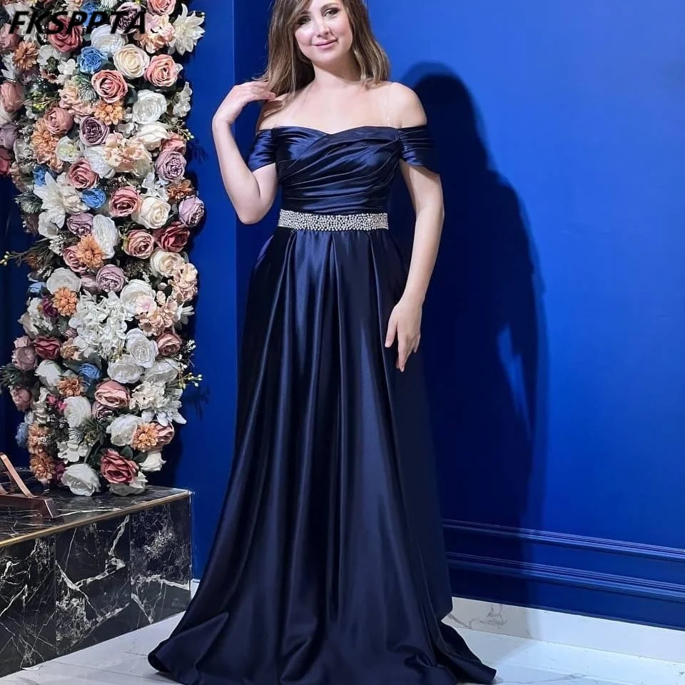 فستان سهرة طويل عالي الجودة 2024 عنابي عاري الكتفي...