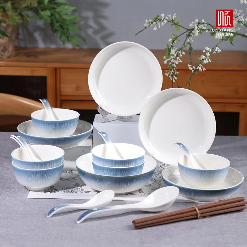 Luxury Ceramic Tableware Sets 24PCS Bone China Cutlery Microwave