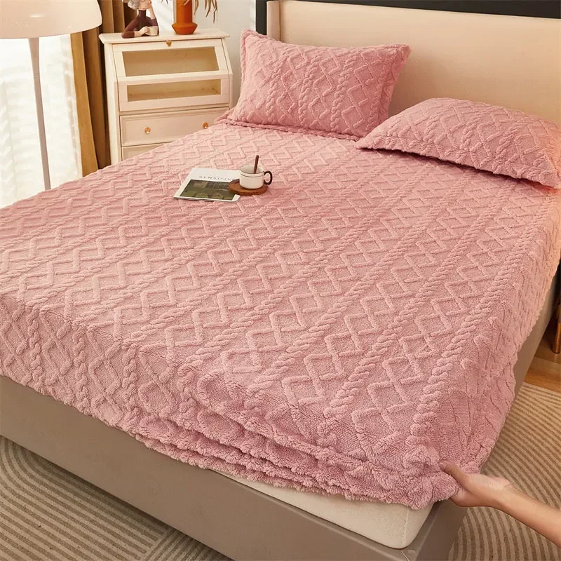 Red Bean Paste Plush Bed Sheet for Winter Warm Bed Cover Twin Queen King Coral Fleece Thick Fitted Sheet Drap Housse 200x220cm 2