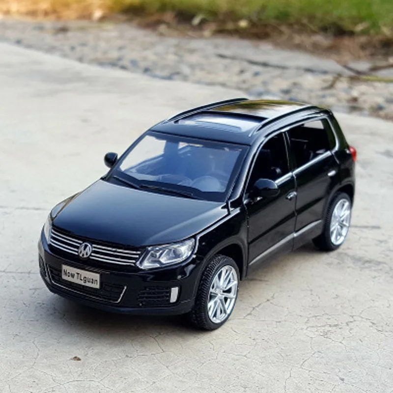 helicopter toys 1:32 Volkswagen Tiguan Mobil Model Paduan Mobil Die Cast Mainan Model Mobil Tarik Kembali Anak Mainan Koleksi Gratis Pengiriman auto world diecast Diecasts & Toy Vehicles