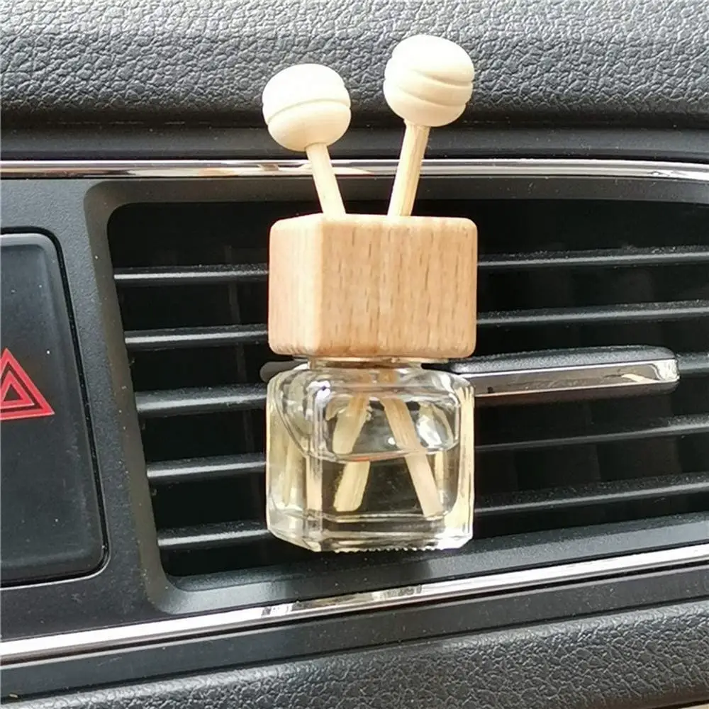 

1 Pc Car Hanging Perfume Pendant Fragrance Air Freshener Empty Glass Perfume Diffuser Bottle Aromatherapy Decor New