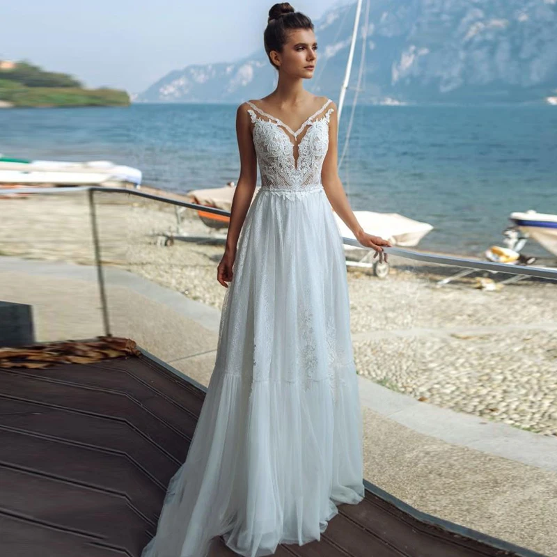 Princess Beach V-neck Tulle Wedding Dress Lace Applique Bow
