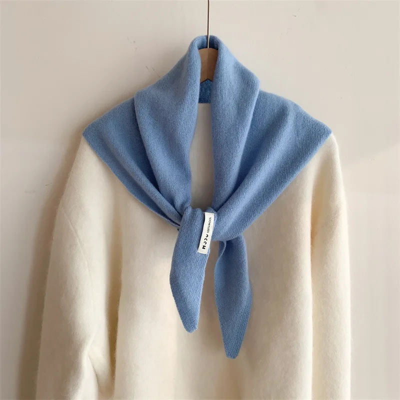 B sky blue wool