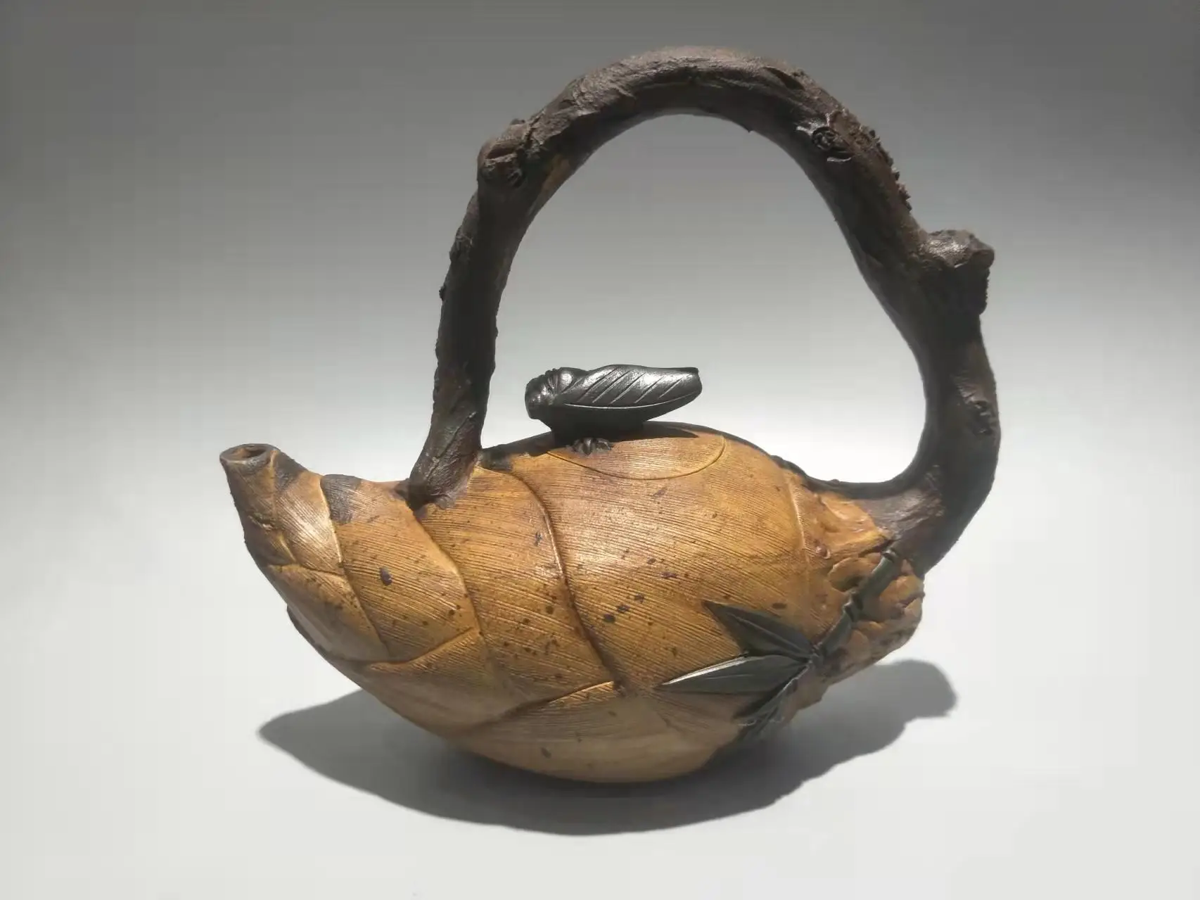 

Старый китайский ручной эмалированный чайник YiXing Zisha (красная керамика), бамбук, с отметкой, бесплатная доставка