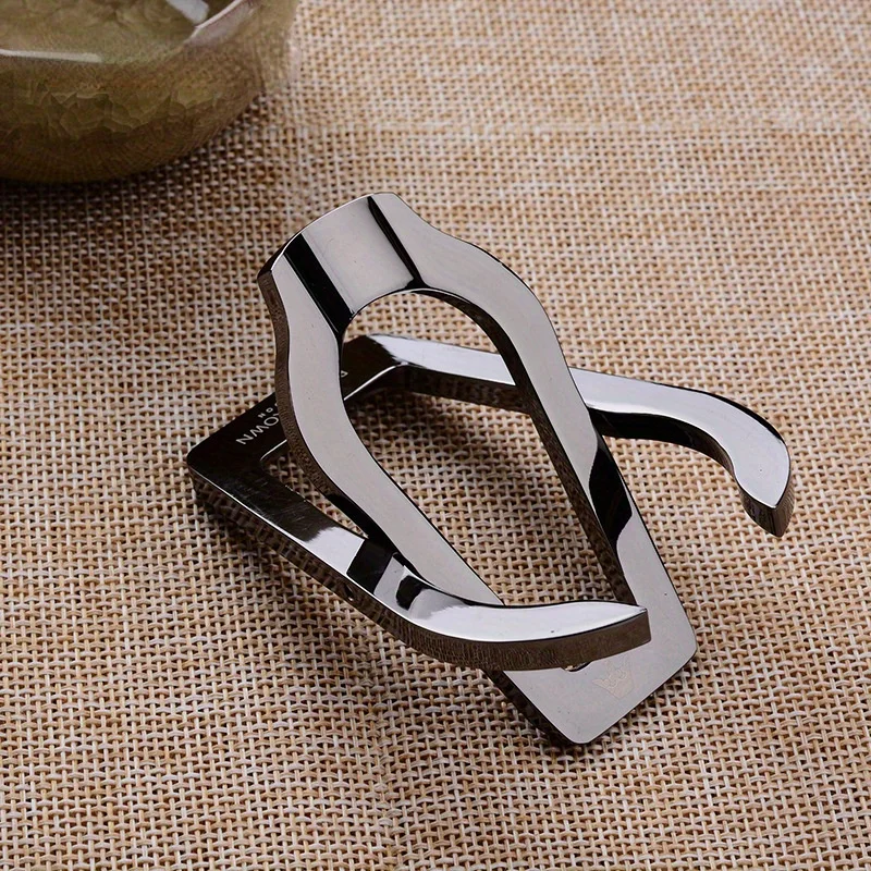 1Pc Stainless Steel Classic Men's Cigar Holder Exquisite Gift Pipe Holder Easy To Carry and Foldable smoking accessories,tobacco smoking accessories