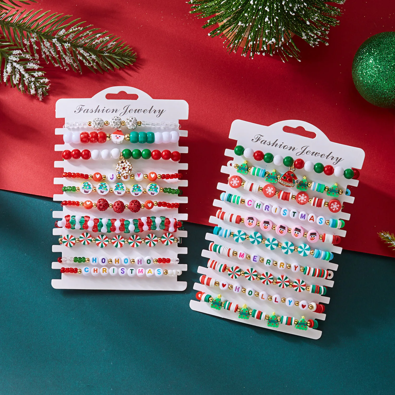 10 Stück Cartoon Weihnachtsmann Weihnachtsbaum Schneeflocke Herz Armbänder Set Bunte weiche Ton Kristallperlen Weihnachtsschmuck für Frauen – Detail 3