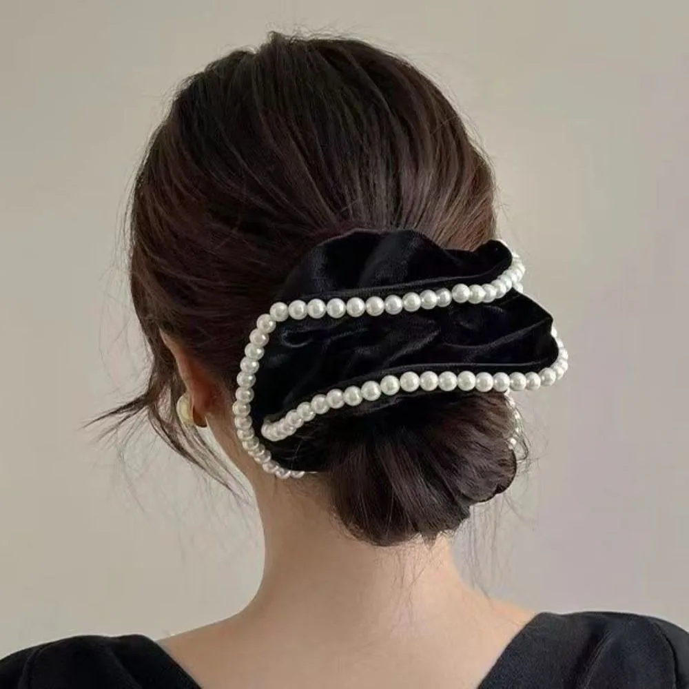 

French Vintage Pearl Velvet Scrunchies Hair Rope Large Intestine Hairband Simple Temperament Hair Ring Headwear Hair Accessories