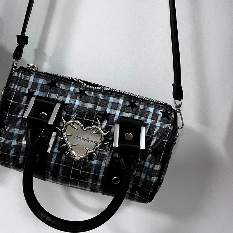 Modische Y2k-Umhängetasche, Unterarmtasche im Flap-Stil, Damenhandtasche im Preppy-Stil, kariertes Muster, Stern-Dekor, große Bowling-Tasche – Detail 22
