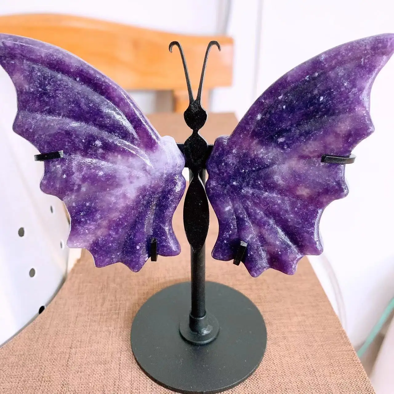 

Natural Stone Purple Dragonfly Wings Crystal Carving