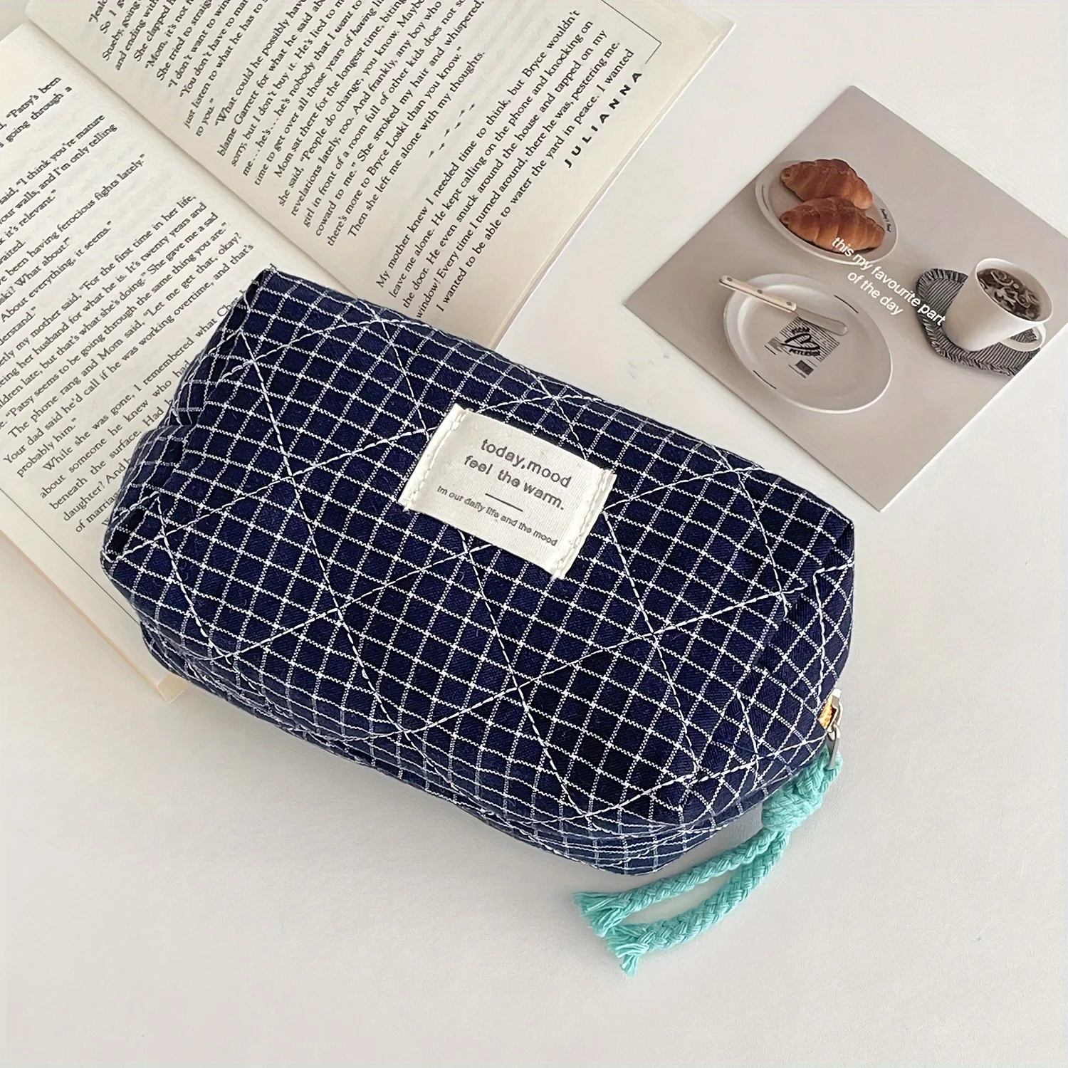 1pc Vintage Plaid Cotton Cosmetic Bag Casual Style Lightweight with Random Print Design  Portable Travel Organizer Pouch 6